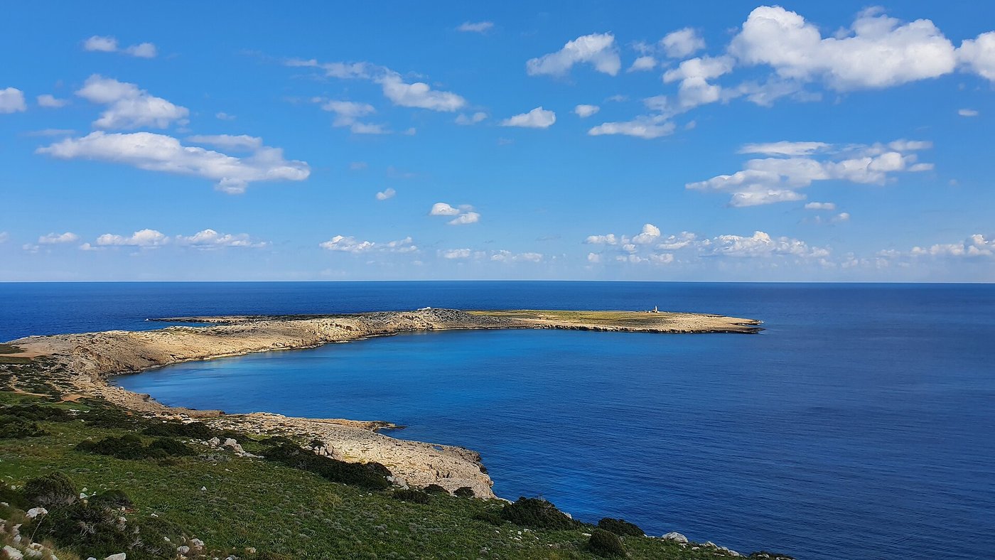 Ciprus, Cape Greco - türkizkék tenger és sziklás partszakasz